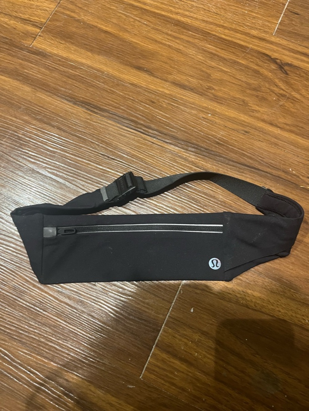 lululemon athletica Black Slim Waist Pack with Reflective Zip